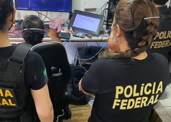 PF cumpre mandados contra suspeito de vender pornografia infantil em Alagoinhas