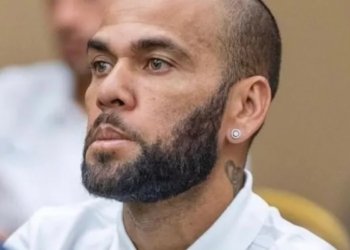 Daniel Alves é indiciado formalmente por estupro na Espanha