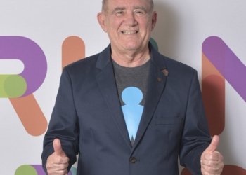 Renato Aragão demonstra tristeza ao ser esquecido pela Globo