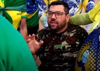 Blogueiro foragido e na lista da Interpol diz ter entrado no Brasil com R$ 300 mil