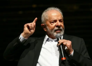 Lula avisa a ministros que decidirá PGR antes de novo ministro do STF