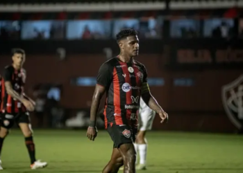 Recuperado de lesão, Rodrigo Andrade se coloca à disposição do Vitória para jogo contra o Mirassol