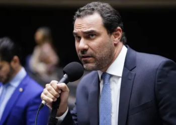 Adolfo Viana esclarece relação com Jerônimo Rodrigues e o PT: “Interesse da Bahia vai estar sempre em primeiro lugar”