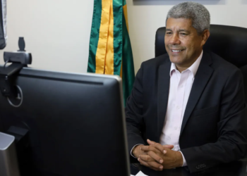 Jerônimo sanciona lei que autoriza empréstimo de R$ 729 milhões