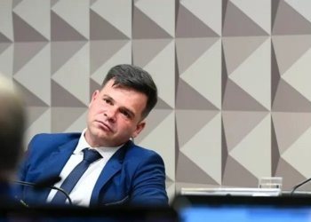Após dois meses na prisão, ex-diretor da PRF perde 11 kg