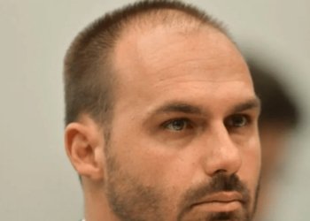 Eduardo Bolsonaro é retirado do ar na TV Argentina após defender porte de armas