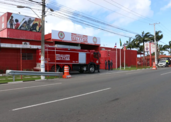 Grave acidente é registrado na avenida Estrada do Coco