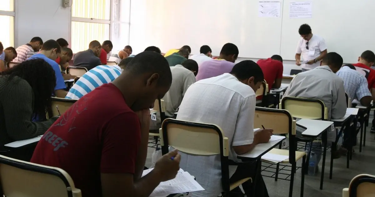 Inscrições para três concursos públicos começam nesta segunda-feira