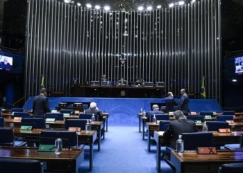 Prefeitos arrumam padrinhos para sugerir emendas à reforma tributária