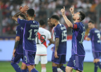 Messi faz dois e Argentina segue 100% nas Eliminatórias