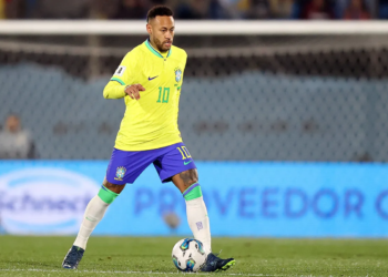 Neymar desabafa após grave lesão no joelho: “pior momento”