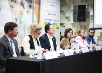 Juiz do Rio condena Mário Frias a pagar R$ 30 mil por chamar Marcelo Adnet de ‘crápula’