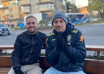 Filho de Bolsonaro se manifesta pela primeira vez sobre suposta relação homossexual