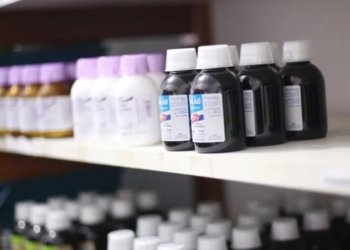 Farmácia é condenada a indenizar funcionário por assaltos no estabelecimento