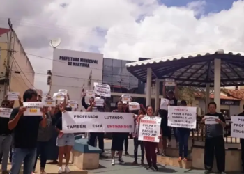 Professores da rede municipal de Maetinga deflagram greve por reajuste de salários