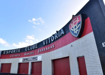 Novo “transfer ban”? Vitória recebe notificação por dívida com a CNRD