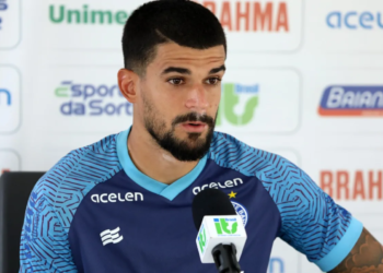 “Importante para essa reta final”, diz Cauly sobre vencer o São Paulo