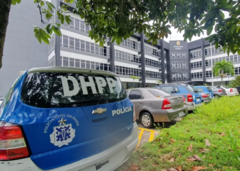 Jovem é executado com vários tiros em bairro de Salvador