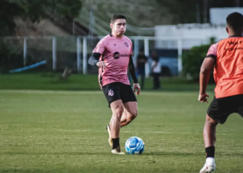 Vitória realiza treino antes de enfrentar o Sport Recife nesse sábado