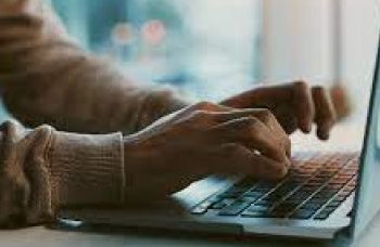Setor de serviços tem queda de 0,3% em setembro, aponta IBGE