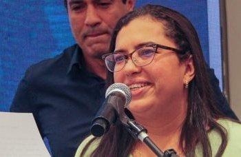 “Era a única com mandato”, diz Ana Paula Matos sobre imagem ao lado de políticos