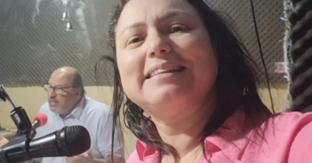 Prefeita baiana entra em rádio e faz debate quente com adversário que fazia críticas à gestão