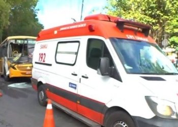 Batida entre dois micro-ônibus deixa cinco feridos em São Marcos