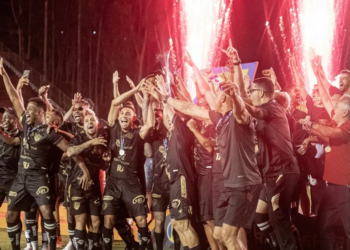 Vitória anuncia “tour da taça” da Série B; entenda