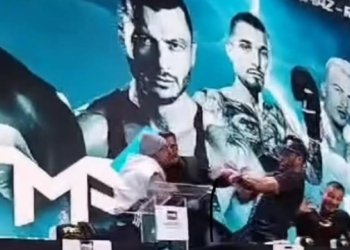 Popó e Bambam quase saem na mão em coletiva de imprensa para promover luta