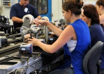 Prazo para preencher relatório de transparência salarial começa dia 22