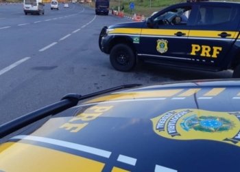 Cinco pessoas da mesma família morrem em acidente entre carro e carreta na BA