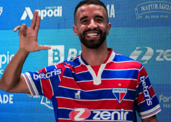 Bahia segue em negociação para trazer Caio Alexandre; Corinthians mostra interesse