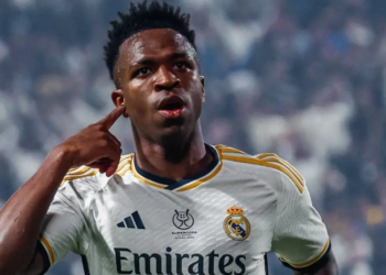 Vinicius Junior iguala Romário e Evaristo de Macedo com “hat-trick” no clássico Real Madrid x Barcelona