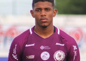 Jacuipense anuncia rescisão de contrato com o atacante Robinho