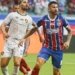 Atacante do Bahia dá cabeçada em jogador do Sport e pode sofrer punição