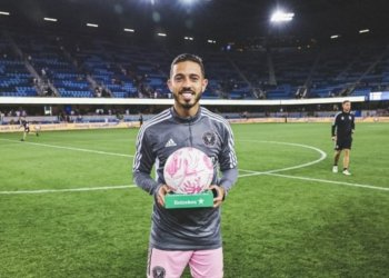 Vitória acerta contratação de meio-campista e ex-colega de Lionel Messi