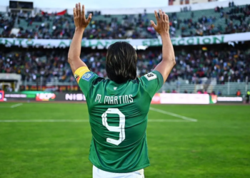 Gringo ex-Vitória volta ao futebol brasileiro para jogo de despedida