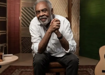 Cátedra Gilberto Gil na Ufba irá estimular atividades no campo da cultura; artista participa de ato de lançamento