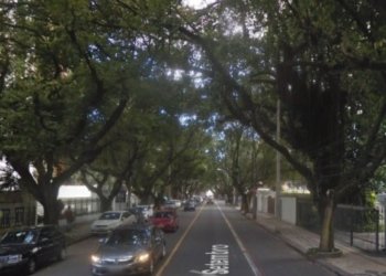 Dois operários ficaram feridos durante desmontagem de ruína no Corredor da Vitór