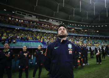 Arthur Elias celebra amistoso em Salvador: “Atmosfera fantástica”