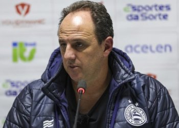 Rogério Ceni elogia desempenho do Bahia após triunfo sobre o Athletico