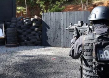 Família com criança é feita refém por suspeito em Tancredo Neves