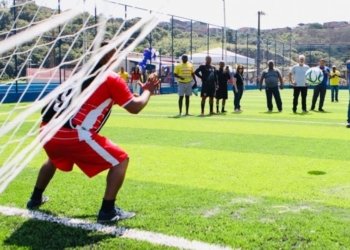 Prefeitura de Salvador inaugura nova academia e campo sintético
