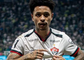Matheusinho segue como dúvida para enfrentar o Atlético-GO