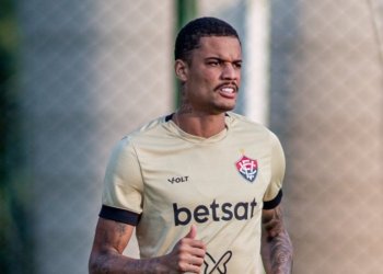“Muito trabalho”, diz Janderson sobre nova oportunidade como titular do Vitória