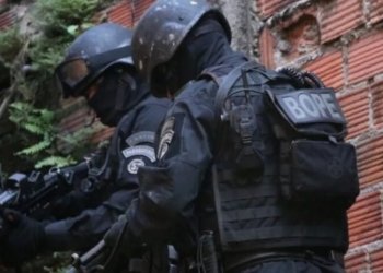 Casal é feito refém após invasão armada em Salvador