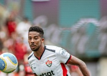 Mais um! Vitória renova com volante William Oliveira