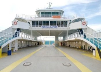 Ferry-boat tem movimento tranquilo em Salvador e na Ilha de Itaparica na manhã desta quinta-feira