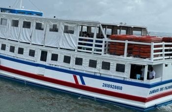 Travessia Salvador-Mar Grande completa quarto dia sem operar por mau tempo