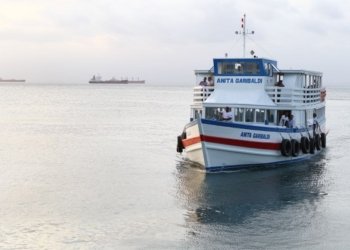 Travessia Salvador-Mar Grande registra bom movimento na Ilha de Itaparica nesta segunda-feira